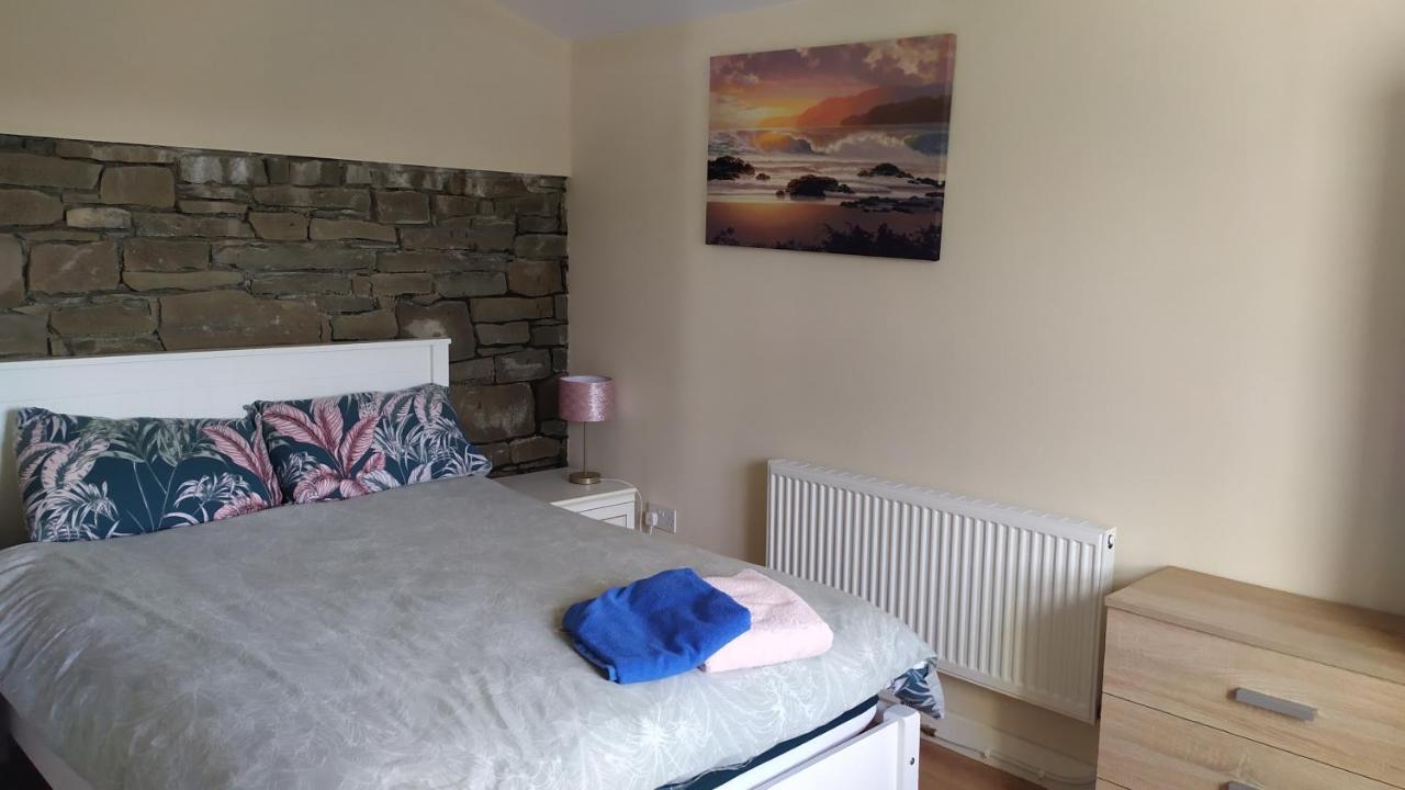 Lovely Cosy Cottage Close To Atlantic Beaches Dromore West Exteriör bild